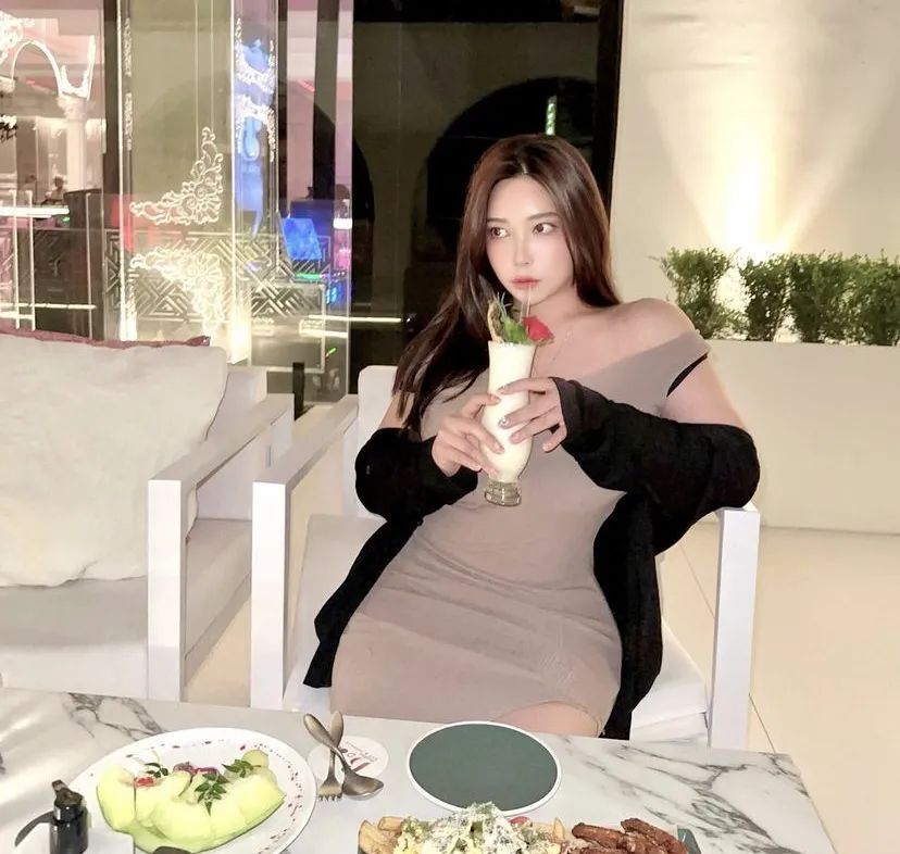 韩国第一美臀！腰臀比太逆天！上围太傲人！