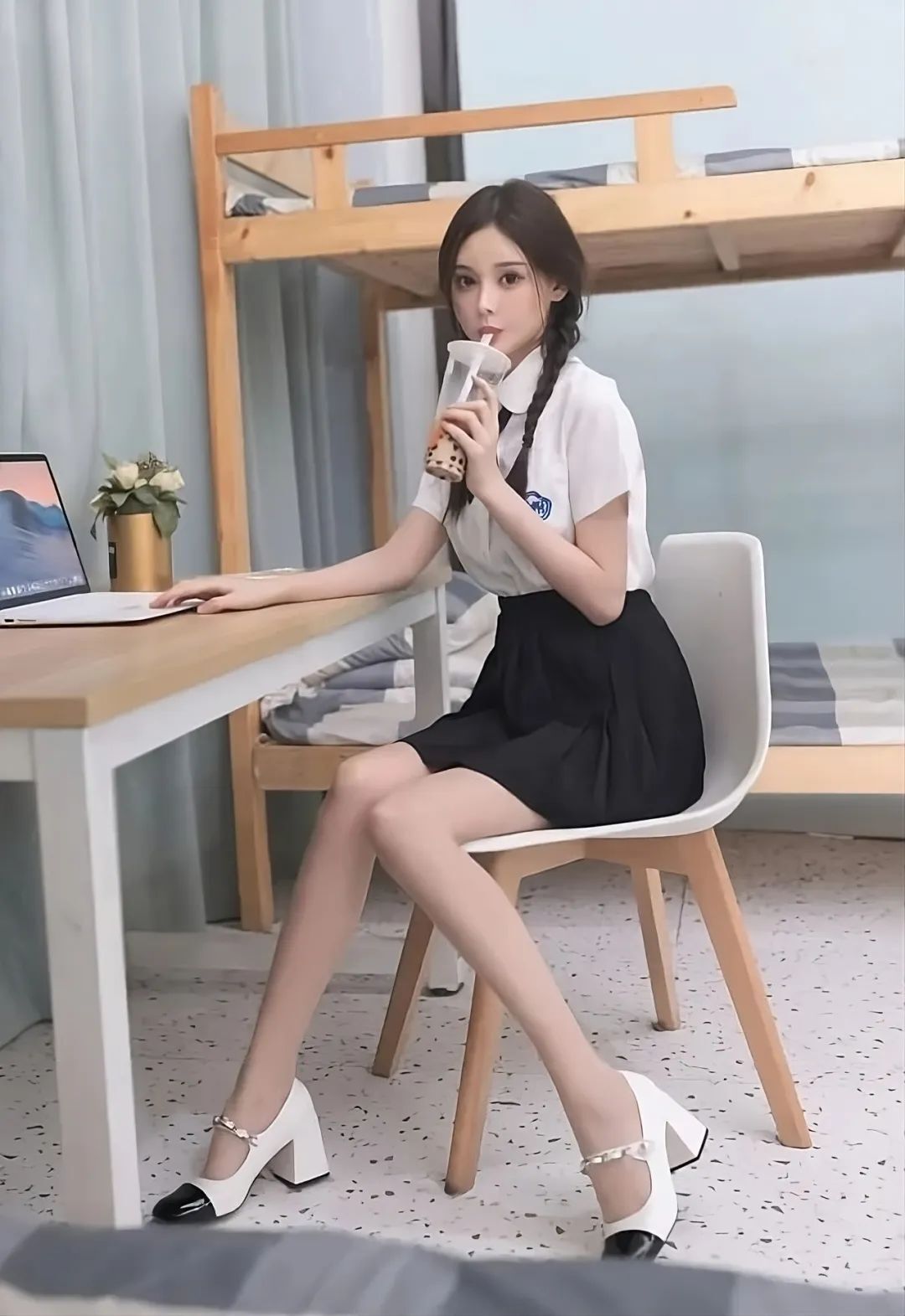 性感女大学生的日常，学妹等我！