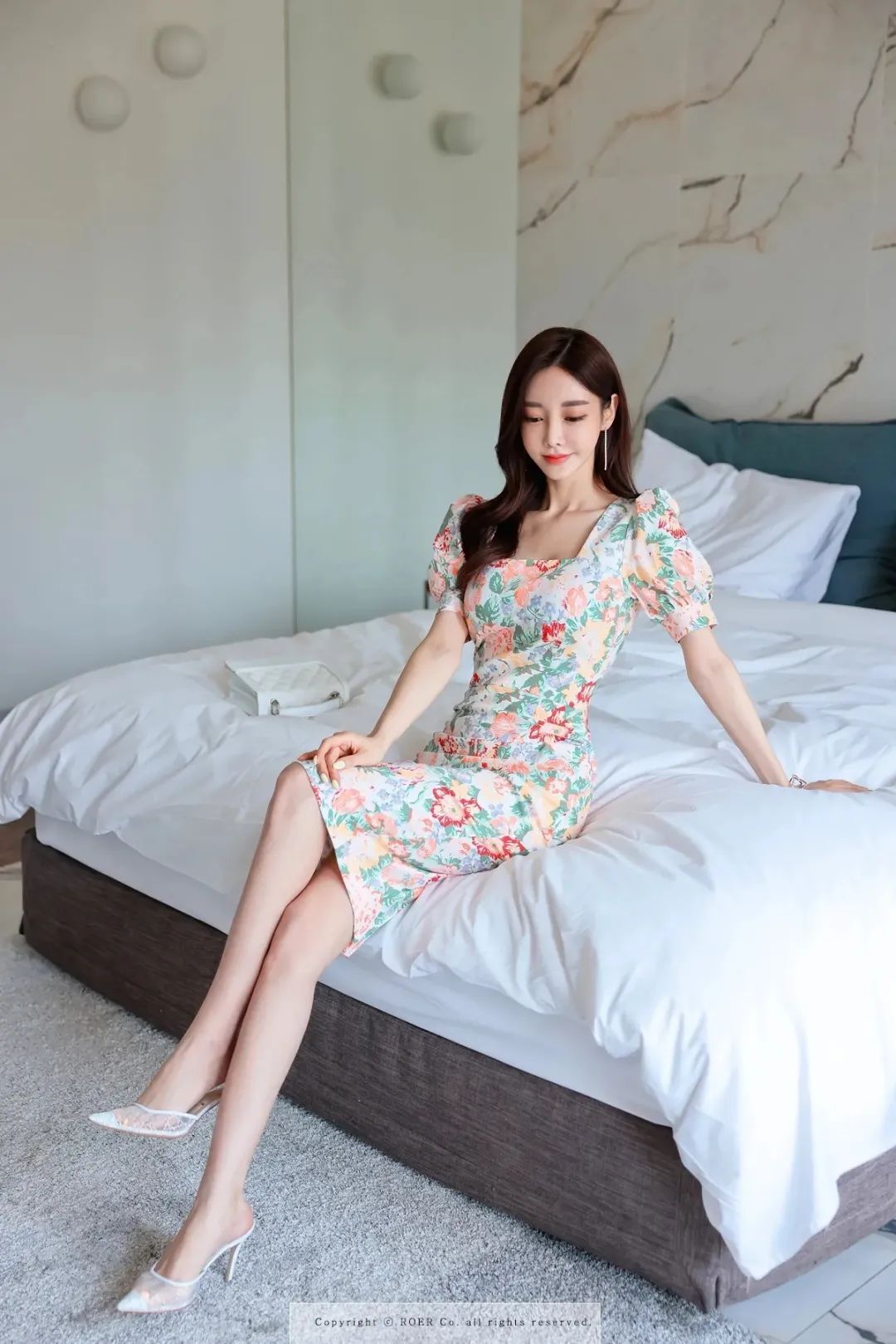 孙允珠图鉴877，美人碎花连衣裙