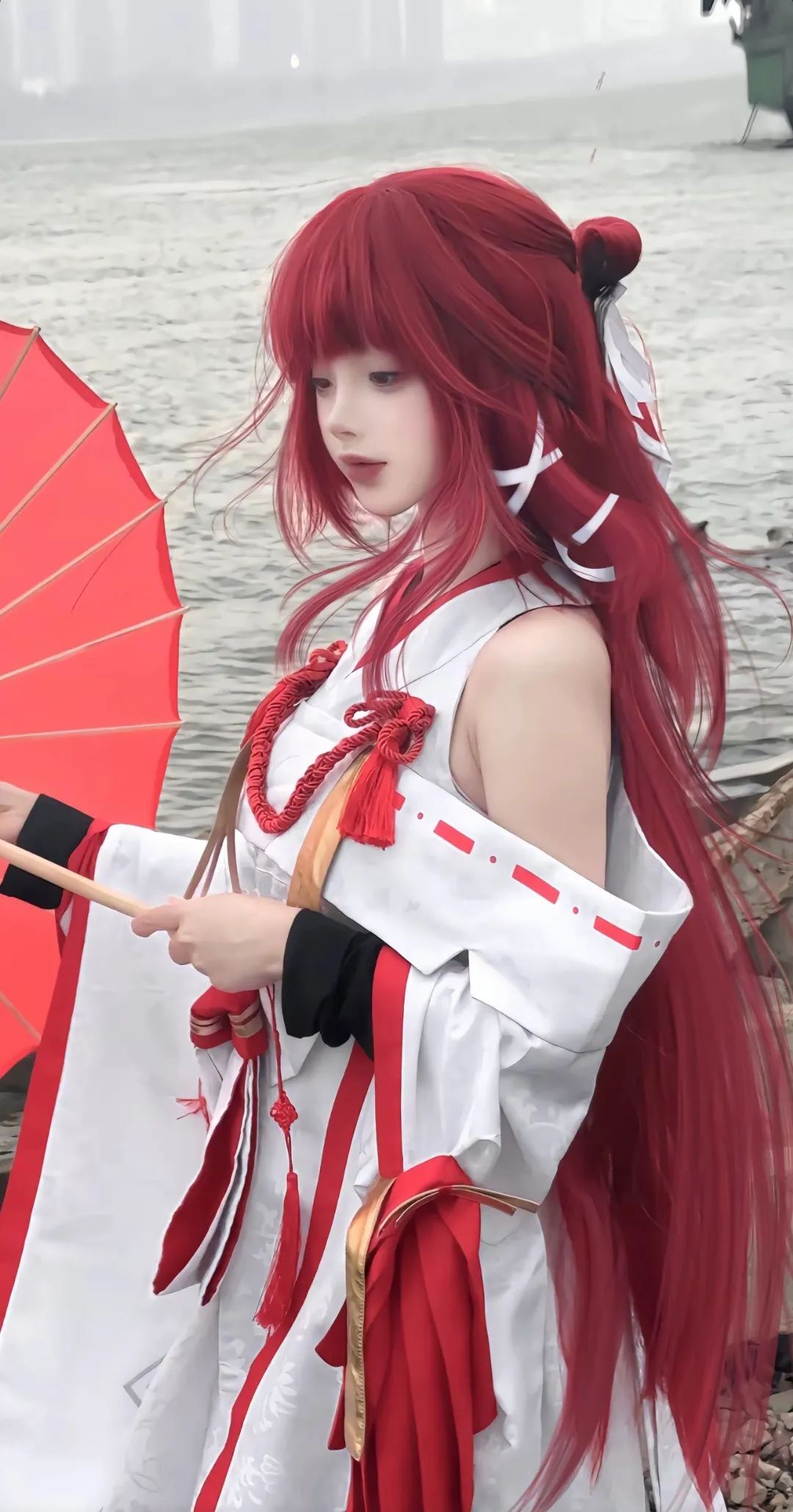 落尽红樱君不见，轻绘梨花泪沾衣#绘梨衣#龙族#cos#绘梨衣cos#甜妹
