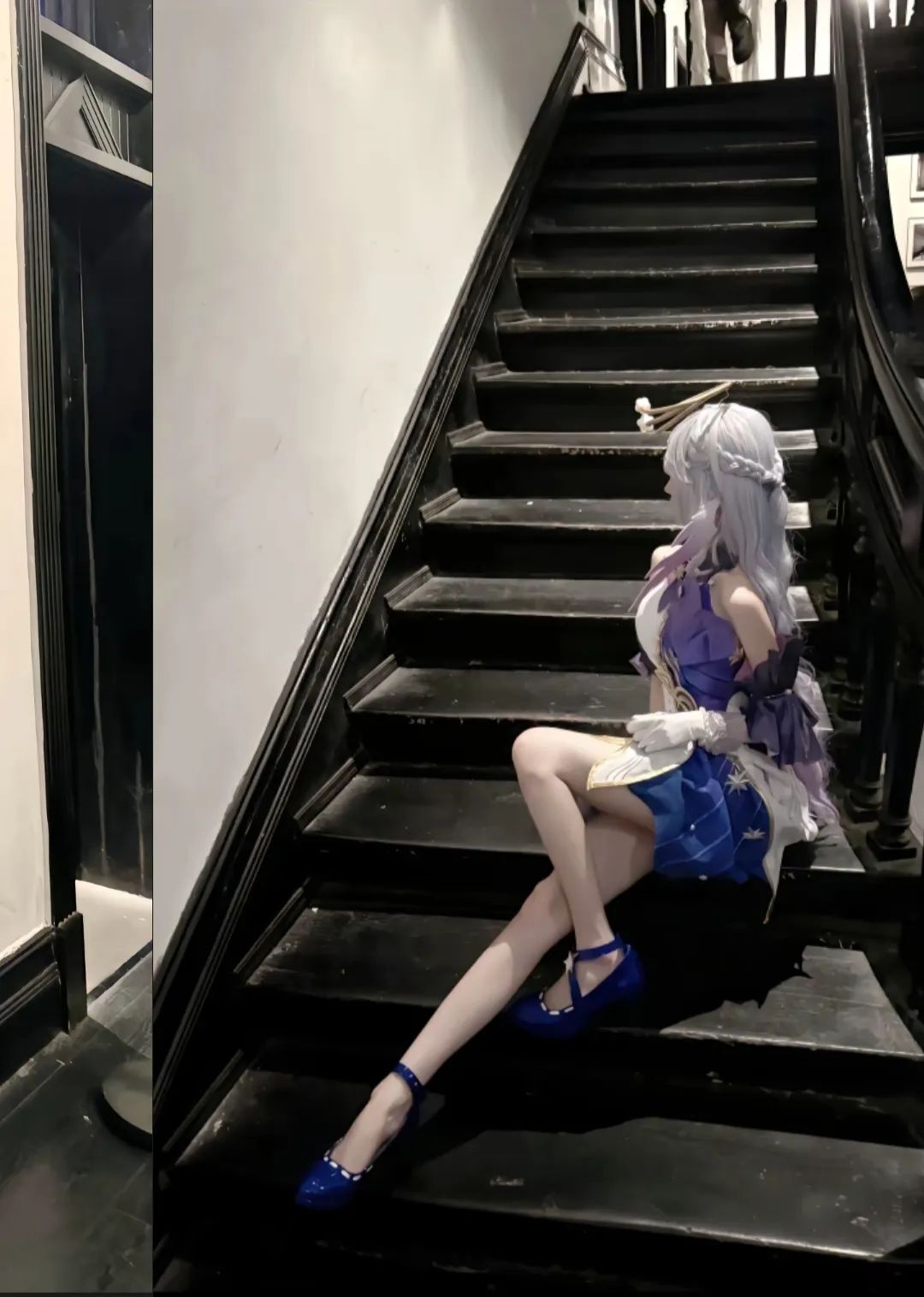 会在某一瞬间突然明白 有些牢笼是自己给自己的#知更鸟#崩坏星穹铁道#cos#等醒来在哭泣#星穹之旅