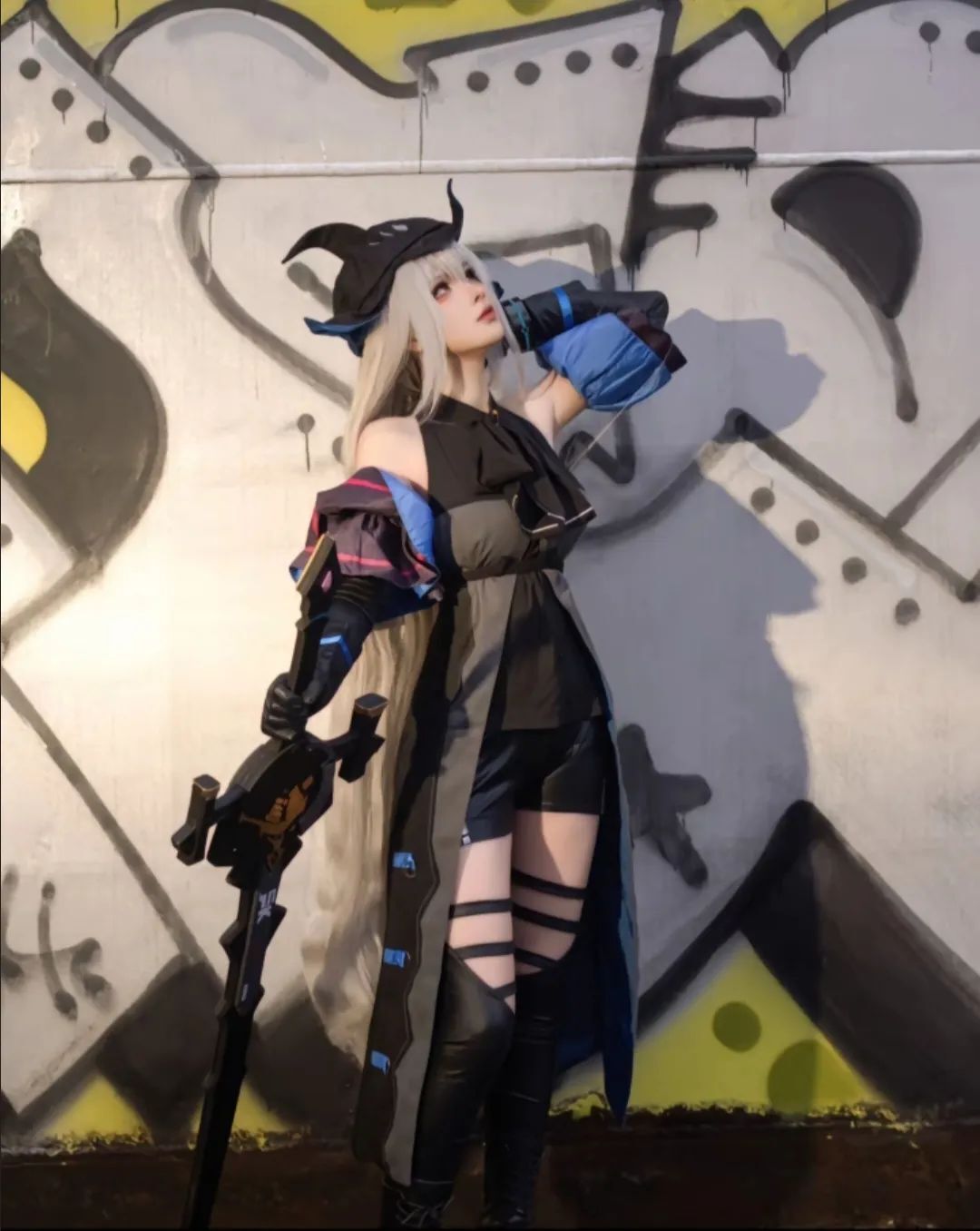 你说会拯救世界，也包括我吗?#斯卡蒂#cos#明日方舟#御姐#浊心斯卡蒂