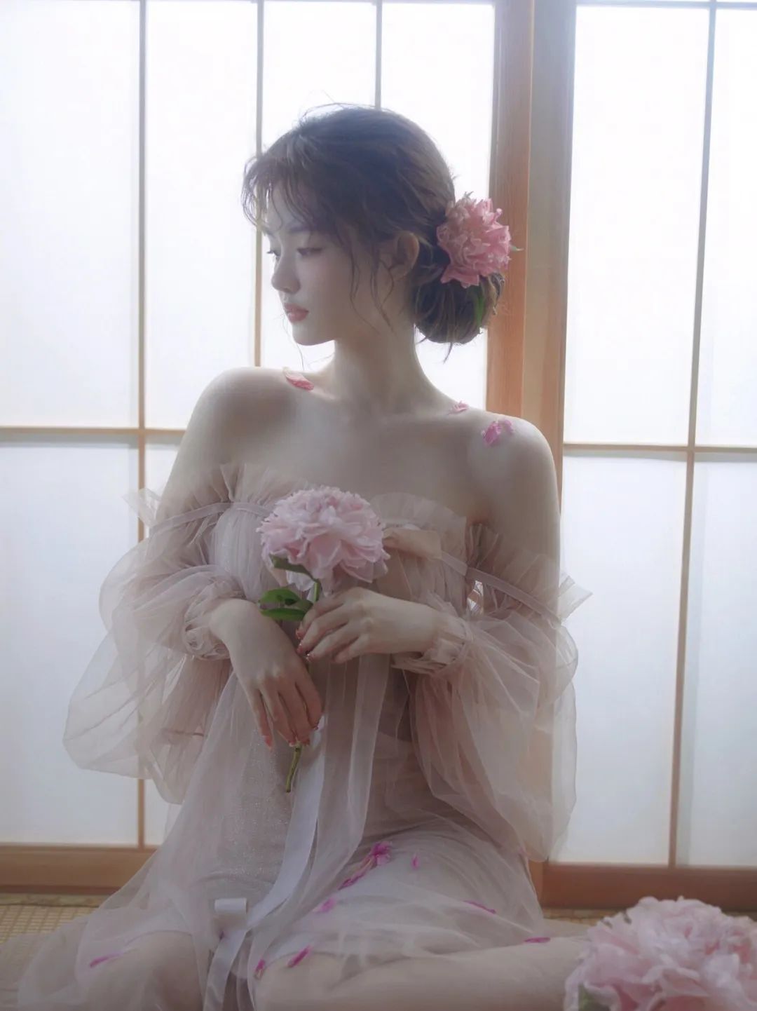 少女与花