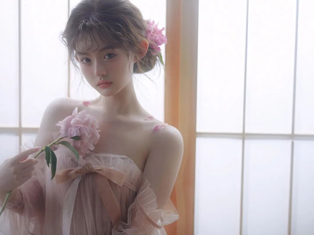 少女与花
