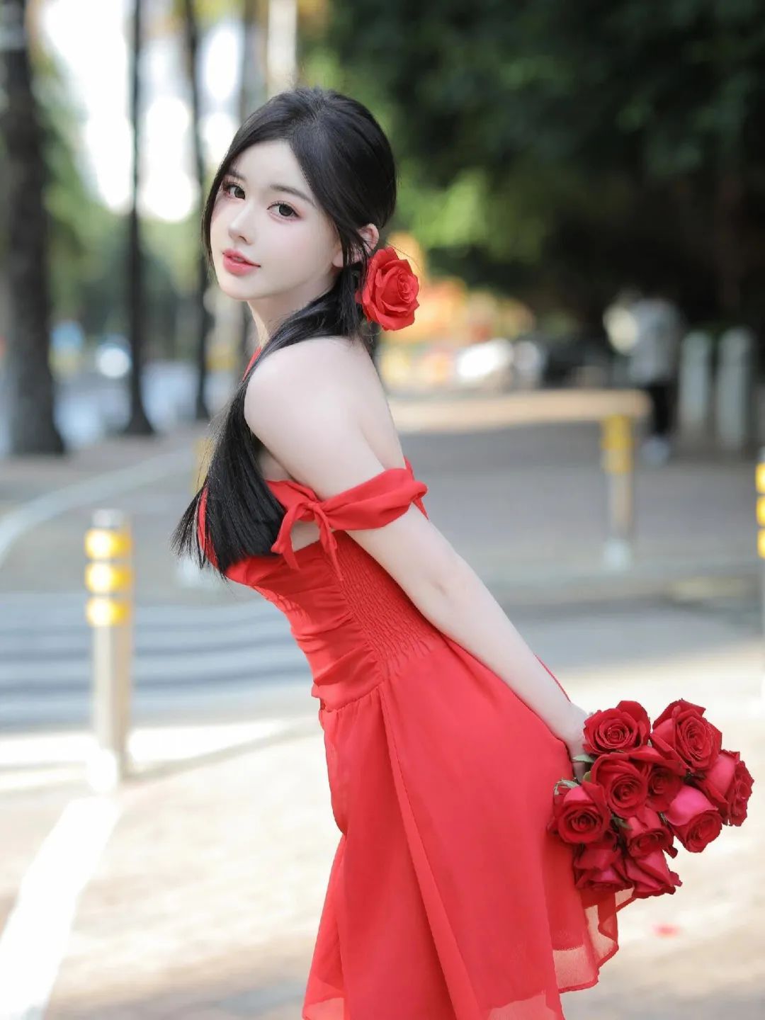 迈入人间四月天