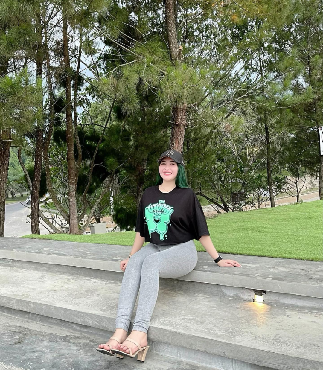 微微胖！还非常爱笑！太可爱了吧！