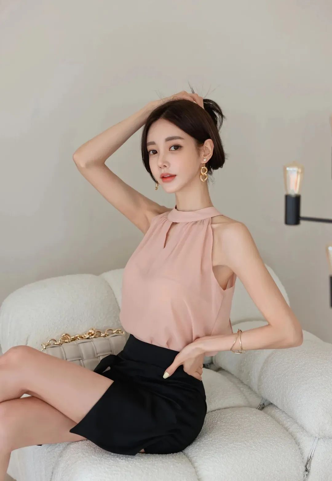 孙允珠图鉴835，粉色薄纱透视上衣