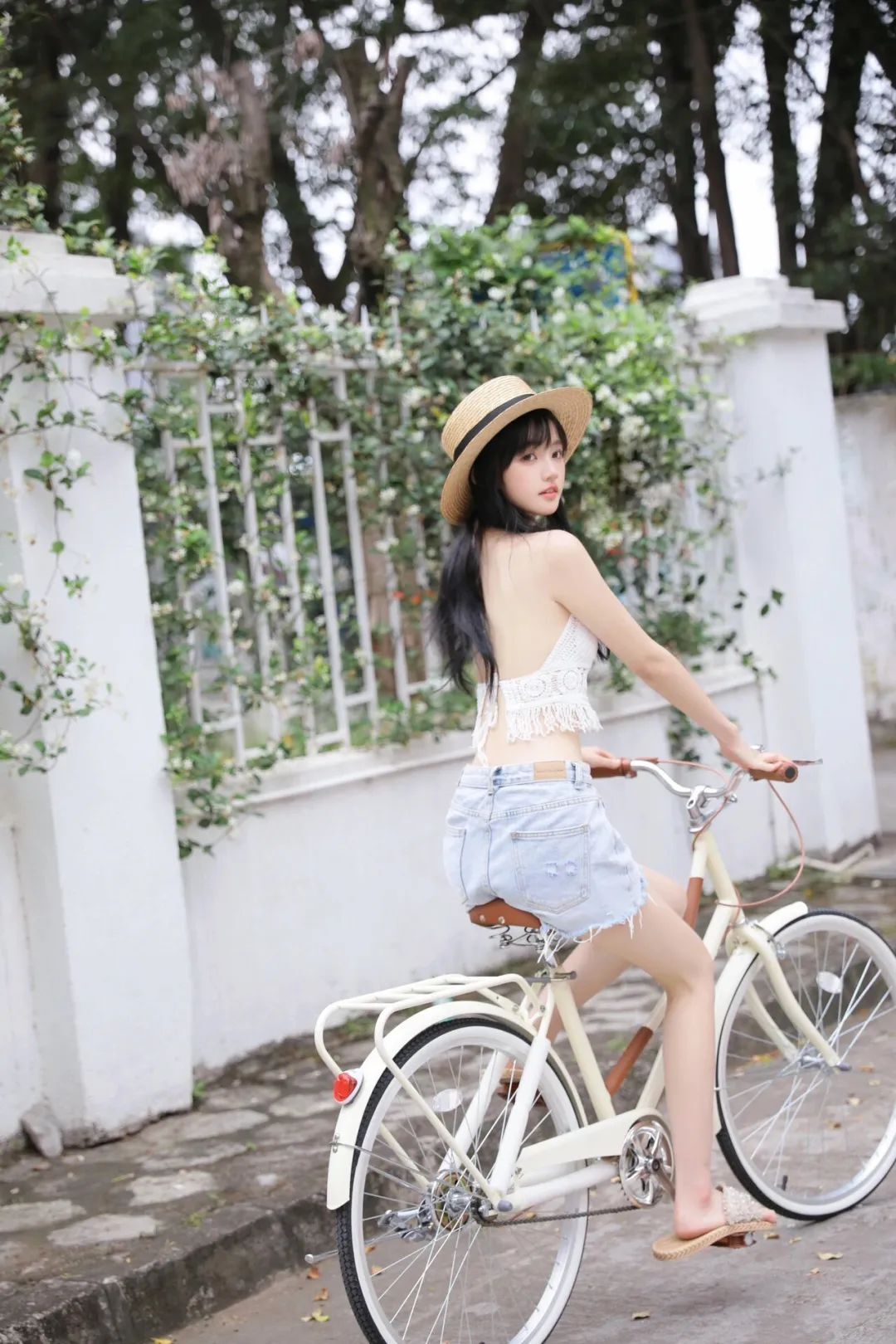 夏日单车少女