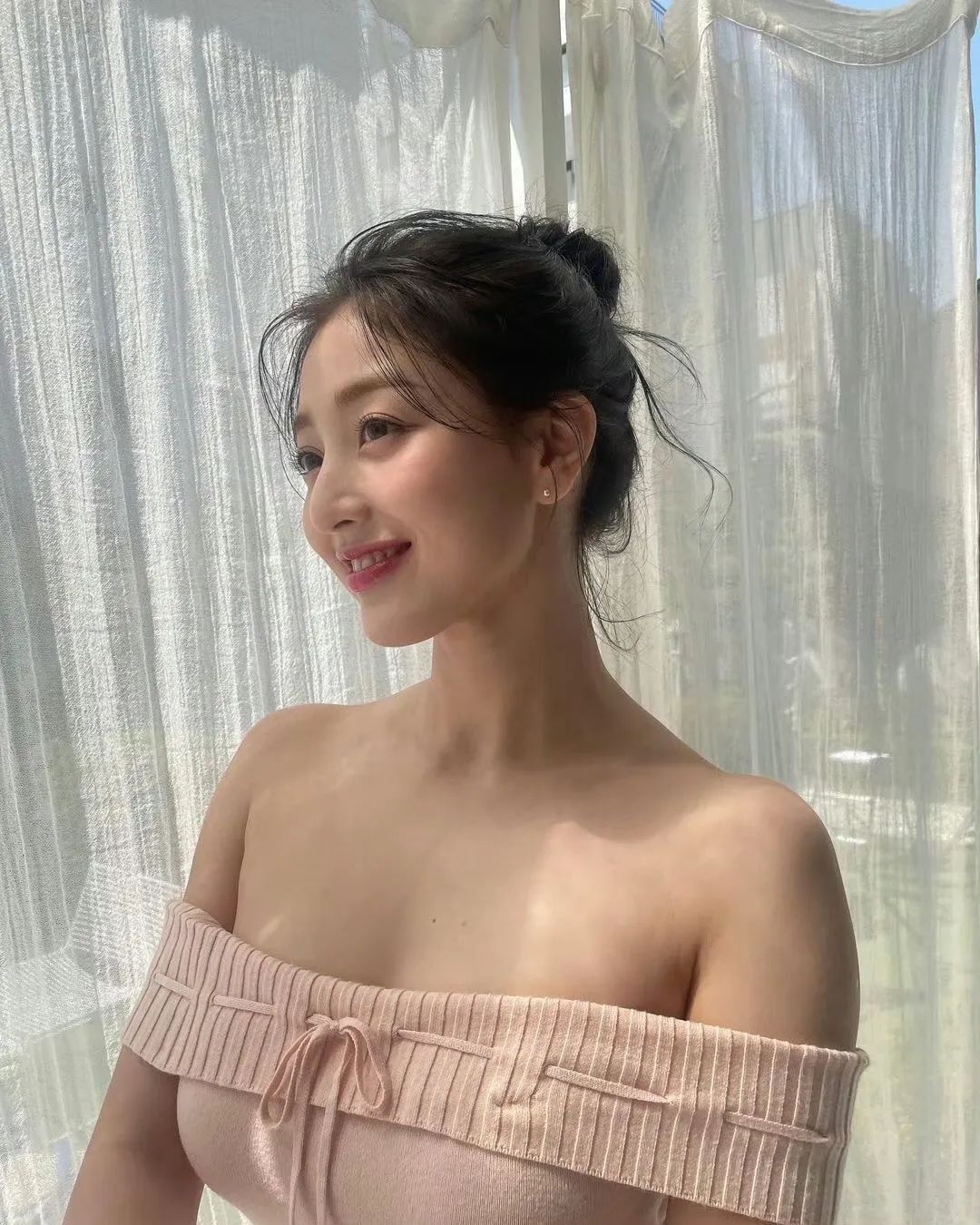 韩国女团长！纯天然完美身材，谁能不迷糊啊？