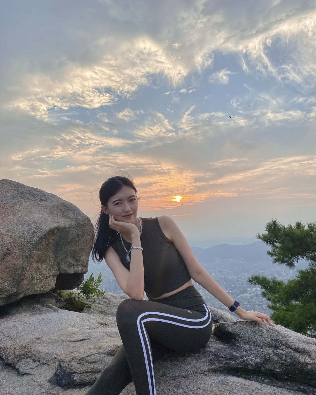 这样的身材和脸蛋哪能不爱呢！