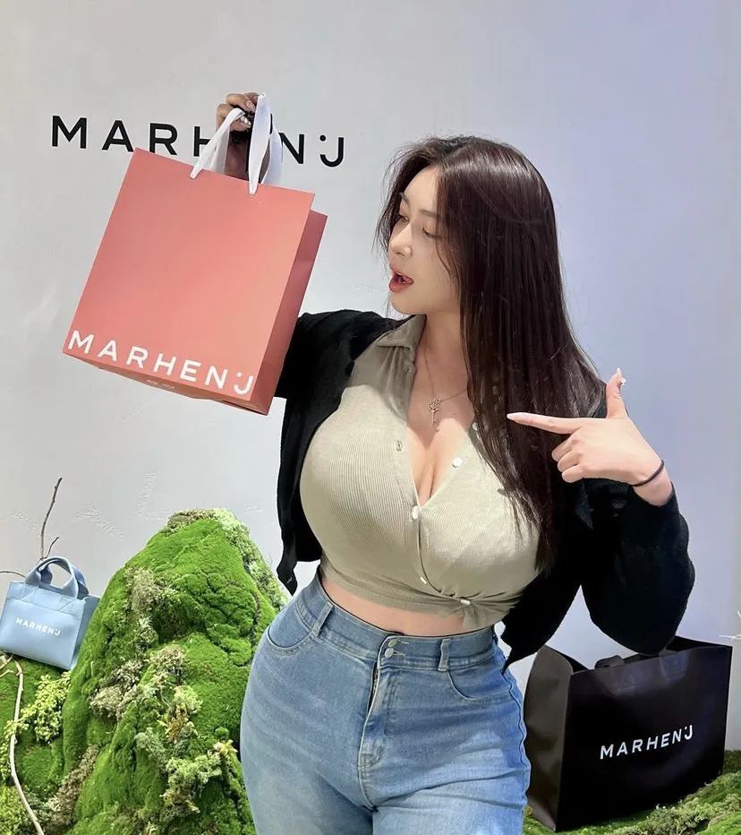 韩国第一美臀！腰臀比太逆天！上围太傲人！