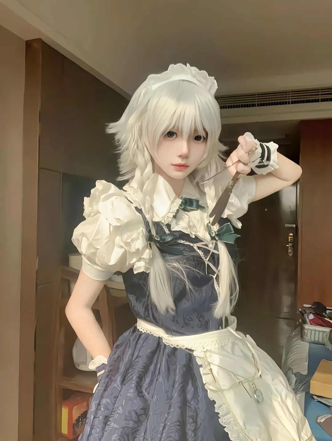 “与你度过的日子里， 我永远不会忘记你”#cos#东方Project#十六夜咲夜cos#白毛#甜妹
