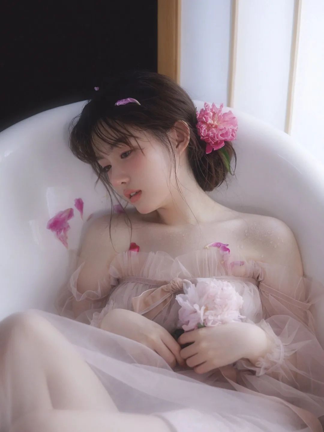 少女与花