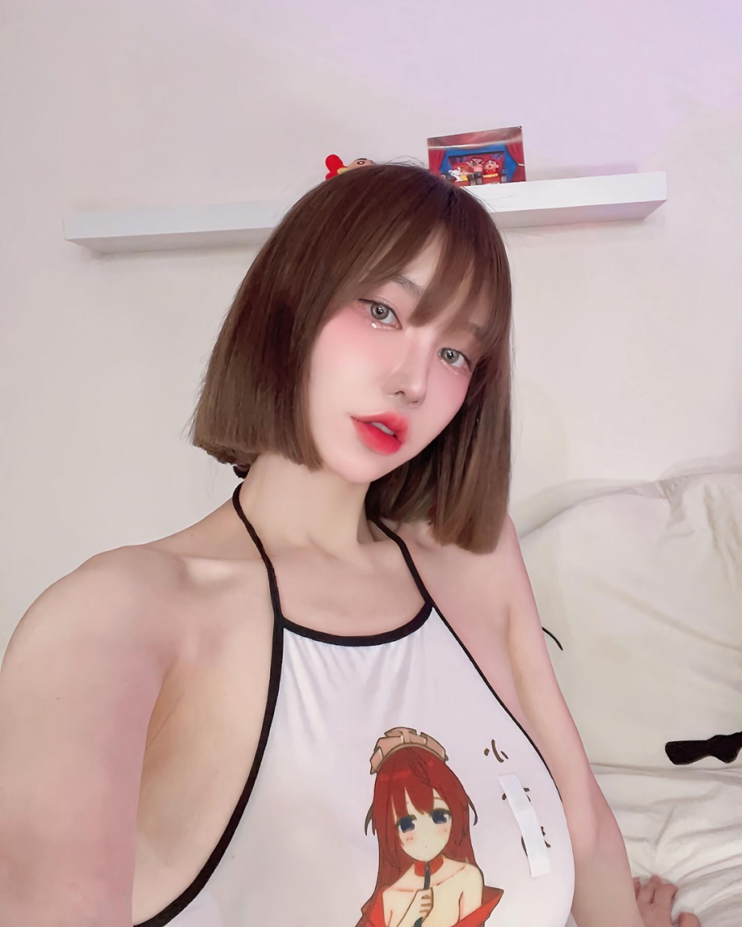 顶级网红完美身材！E级动漫风！谁能不迷糊啊？