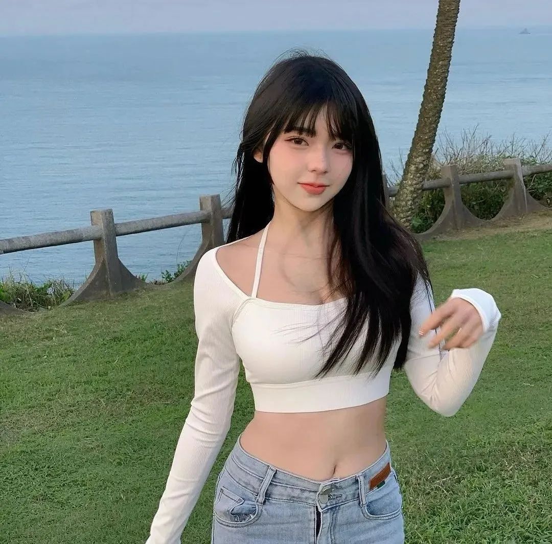 纯欲小台妹！白嫩肌肤，甜蜜可爱！爱了爱了