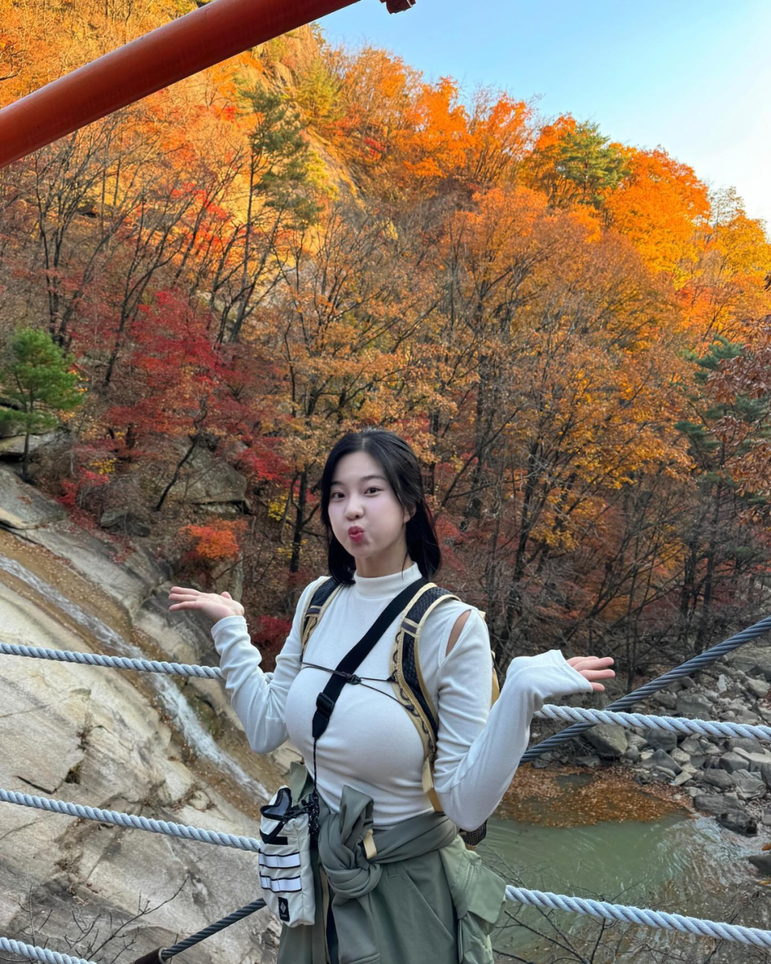 这样旅途一定很吸引人吧！身材太棒了！