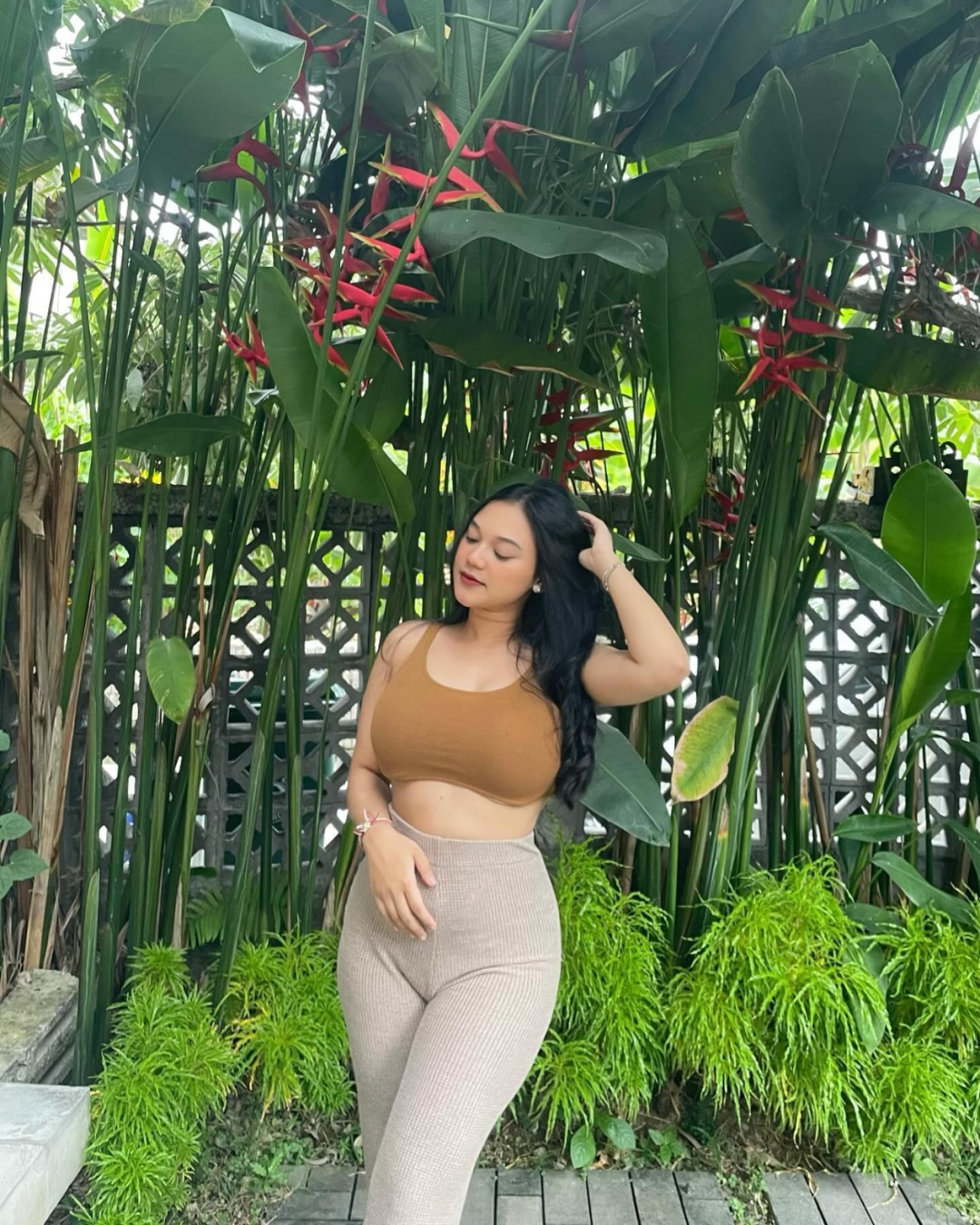 微胖的魅力！颜值和身材都无可挑剔！