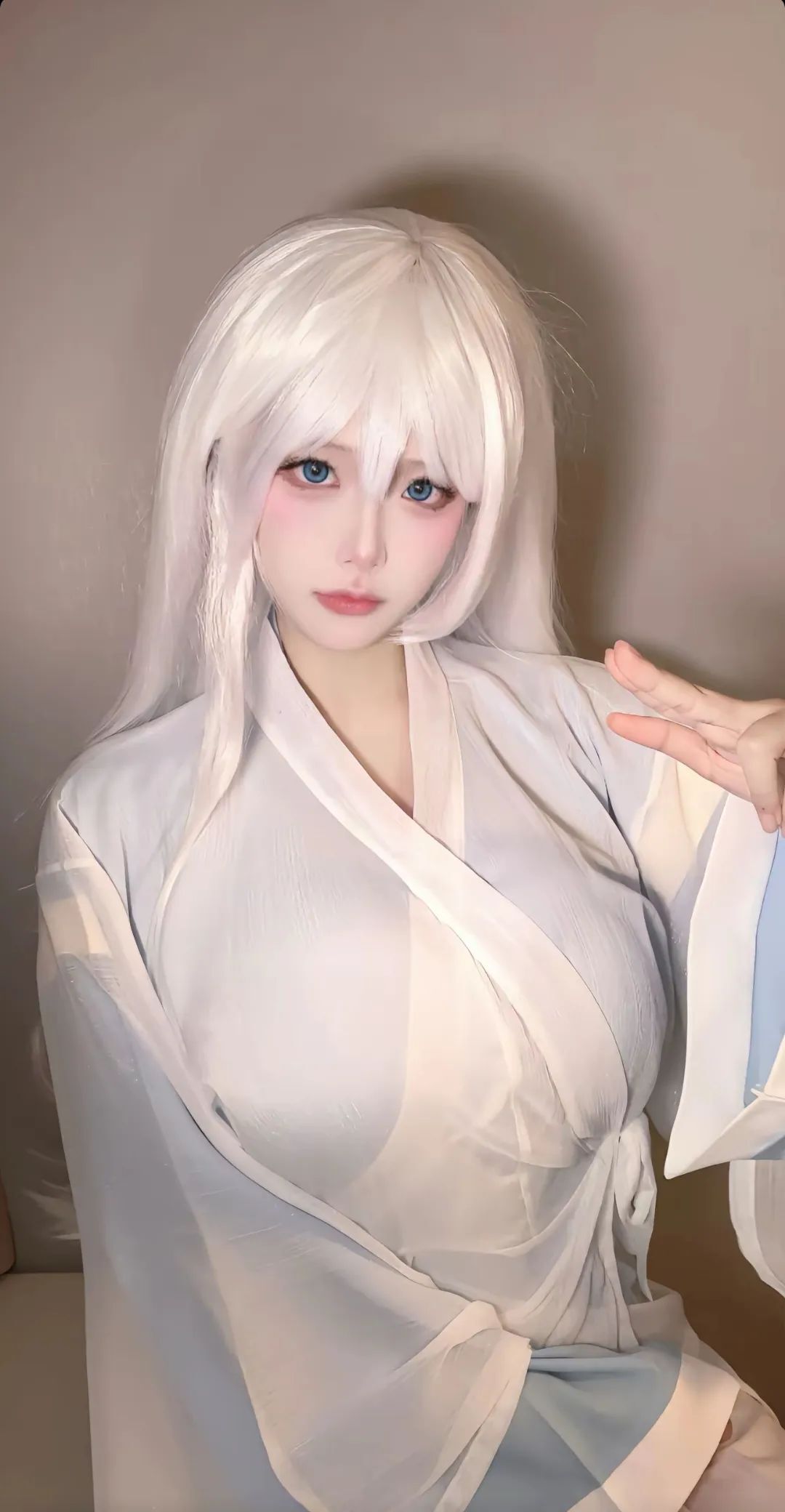 “万丈红尘缤纷彩，天涯云水路遥长”此刻风云归天地，不剩水中明月光！”#白凝冰#精彩妹#大爱仙尊#小说女主#我的26岁女蛊仙
