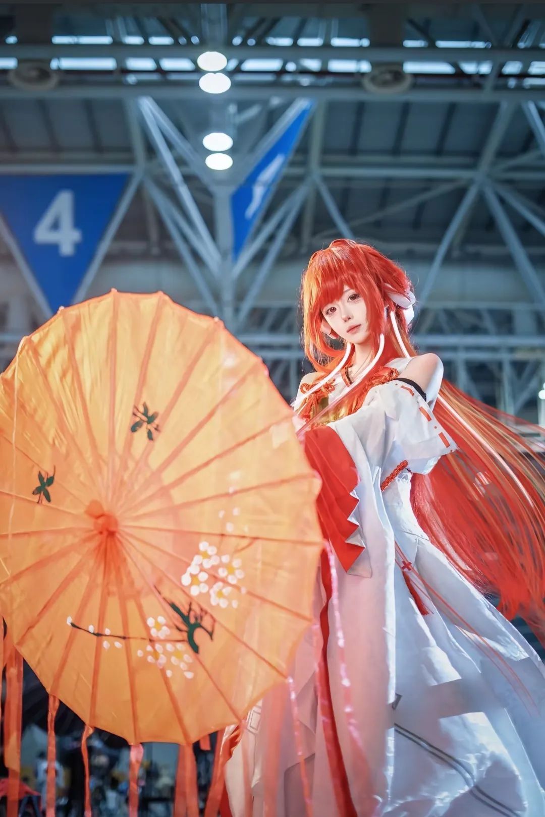 落尽红樱君不见，轻绘梨花泪沾衣#绘梨衣#龙族#cos#绘梨衣cos#甜妹
