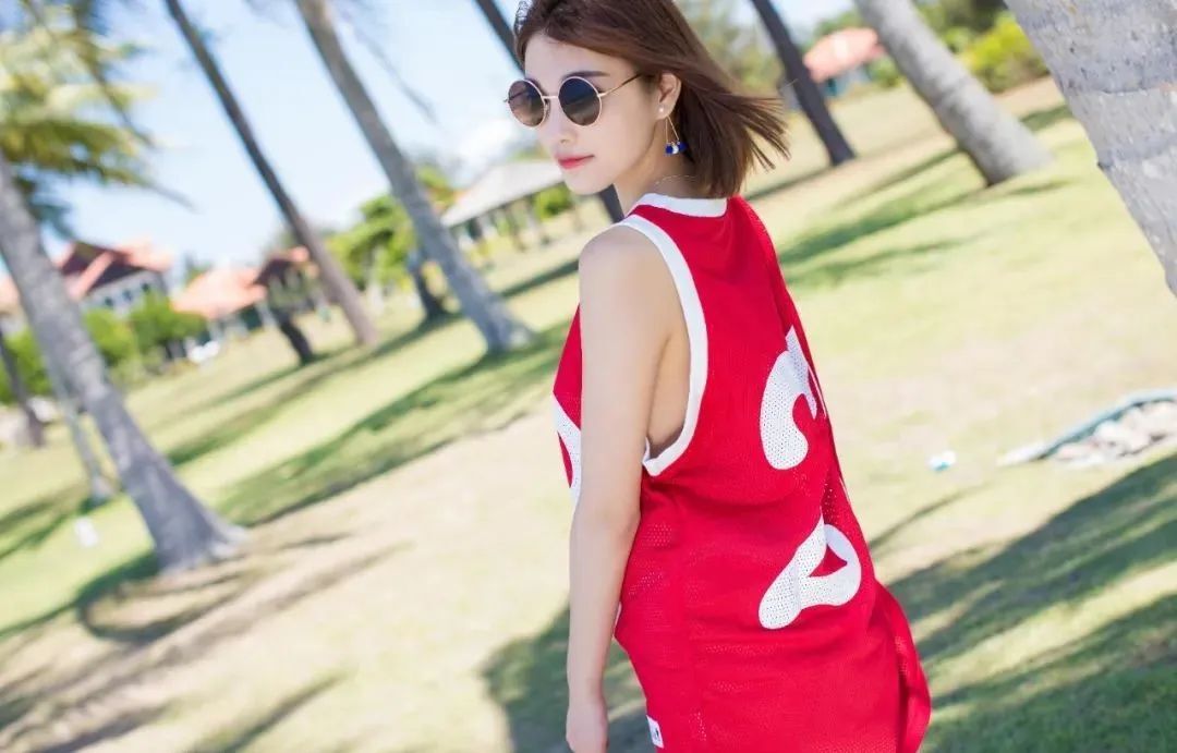 穿23号球衣的小姐姐，爱了爱了！