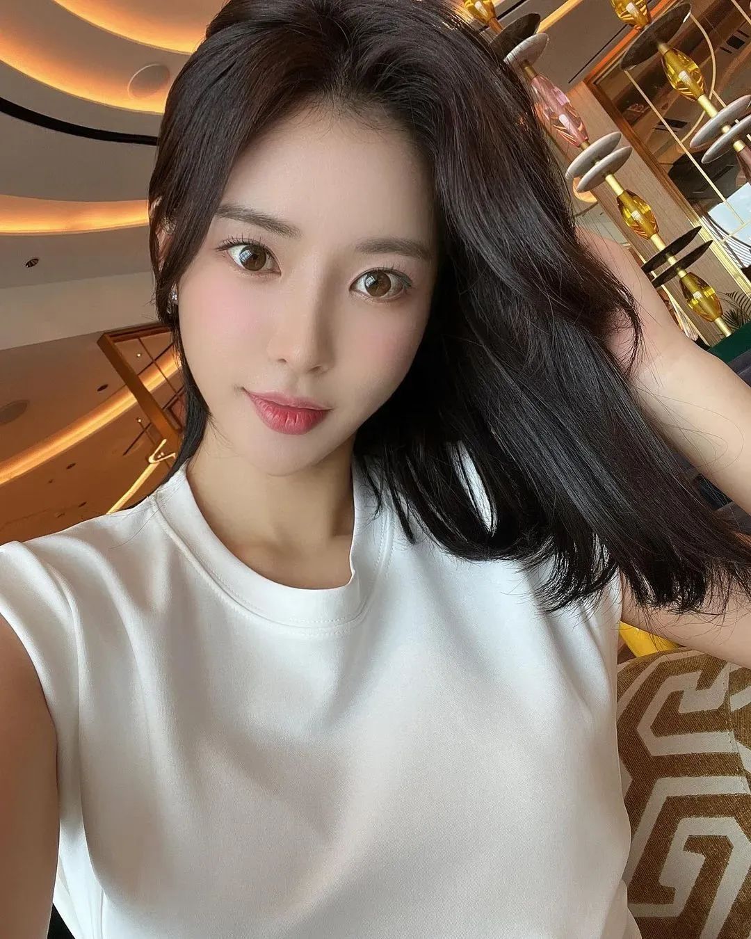 颜值逆天的韩国小妞，好想抱抱她