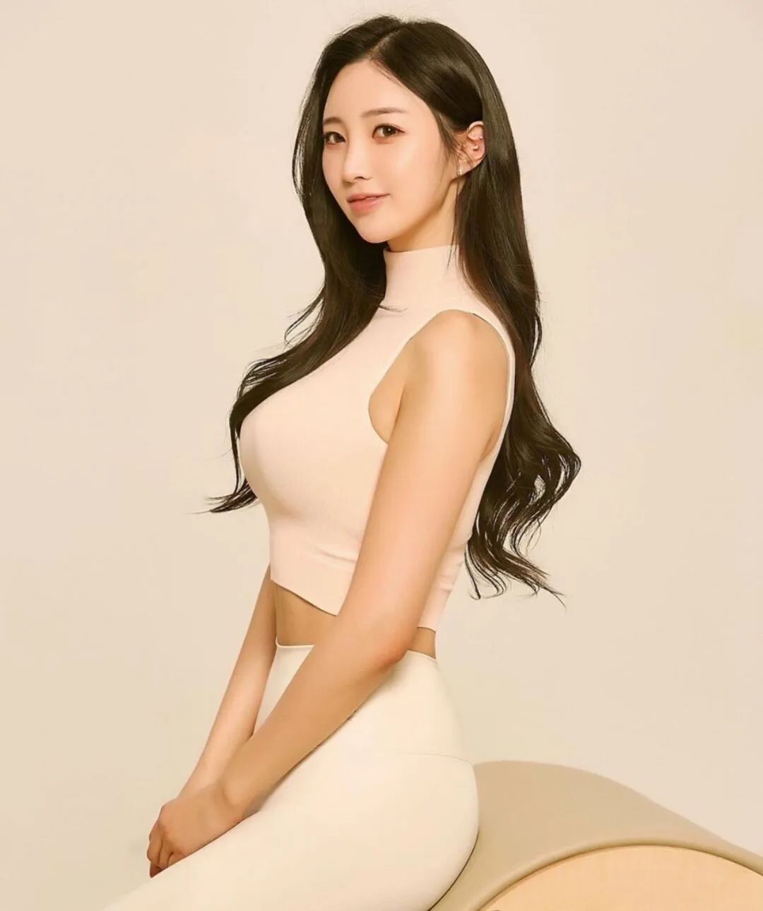 瑜伽裤女神！1米78大长腿！身材一级棒！