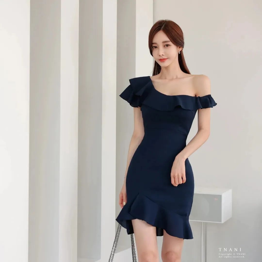 孙允珠图鉴859，大秀香肩