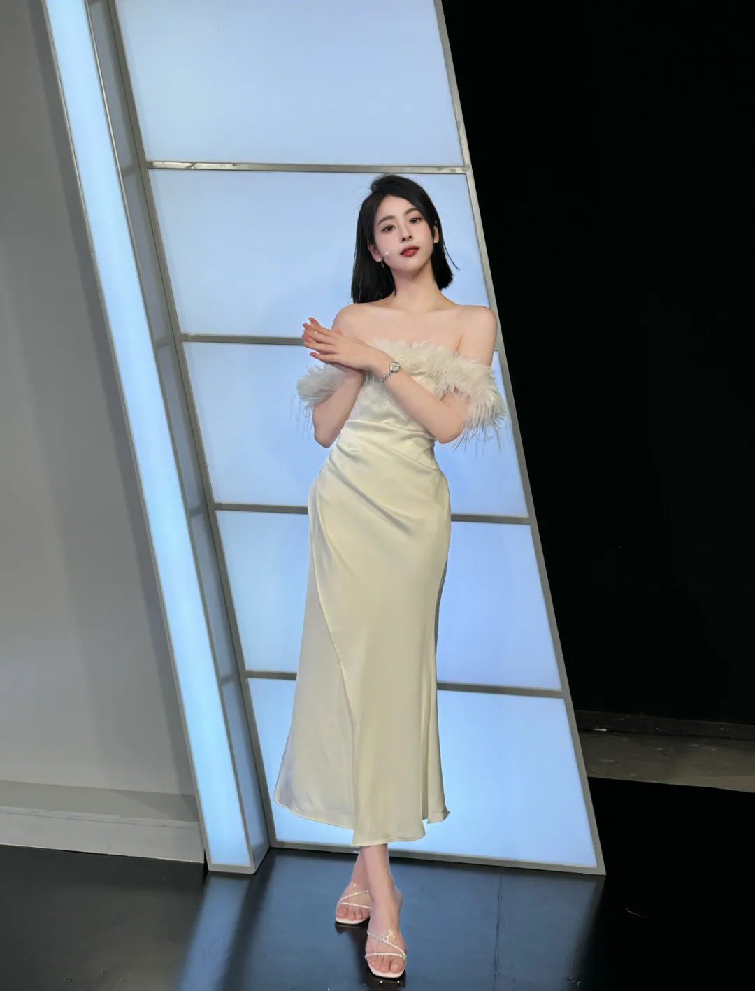 NBA最美女主播！原广东华侨中学校花，这颜值，简直绝了！