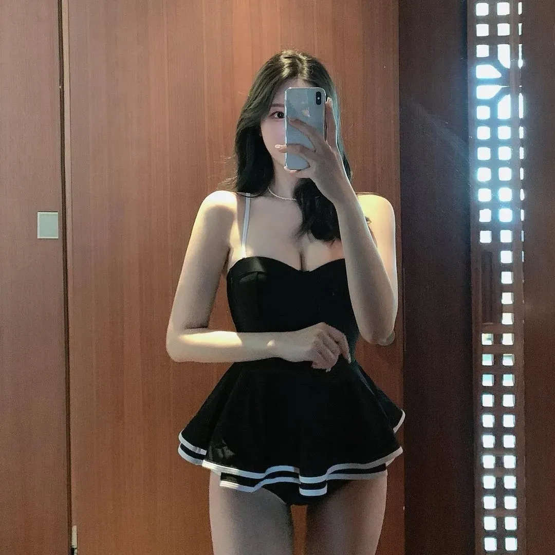 新晋顶级网红美女，大长腿、小蛮腰，够顶呀！