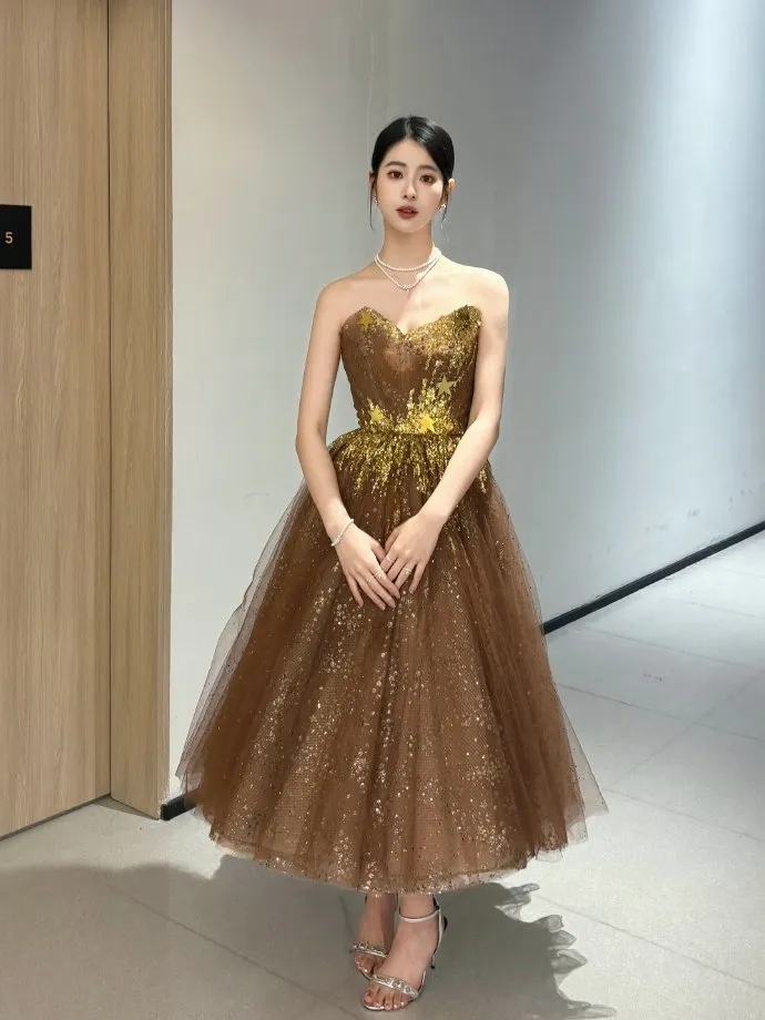 NBA最美女主播！原广东华侨中学校花，这颜值，简直绝了！