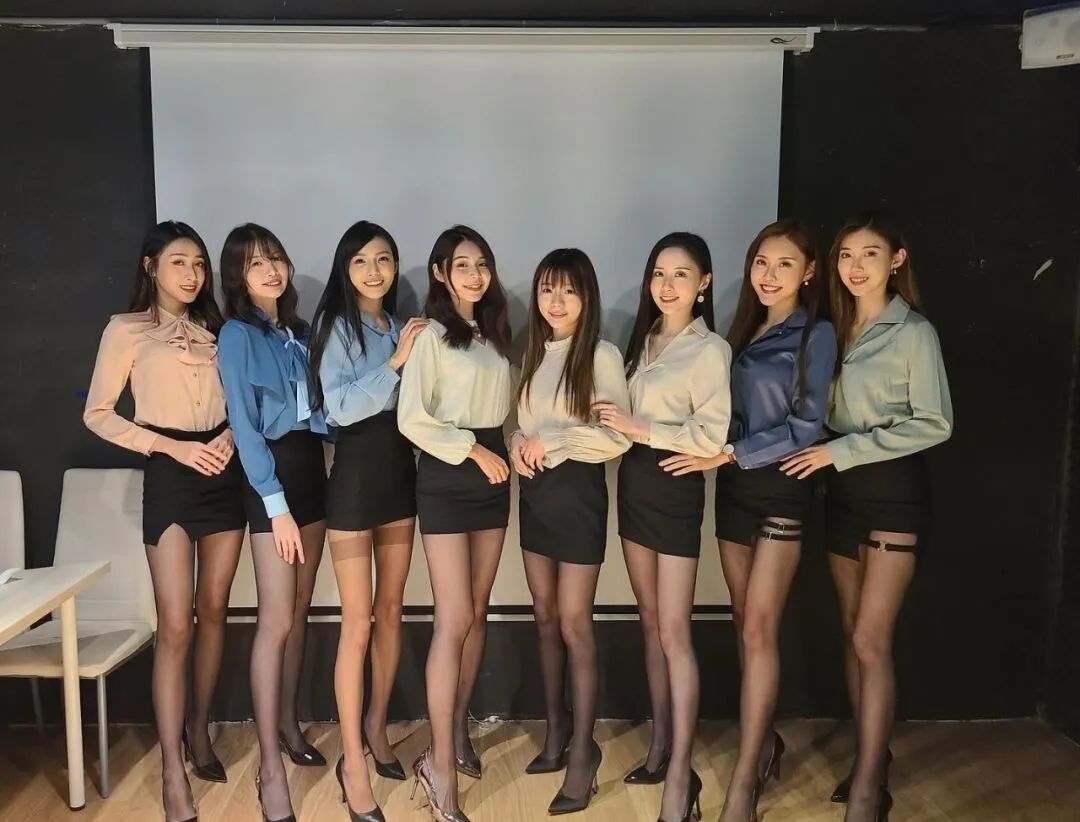 台湾绝美辣妈!黑丝,全都是黑丝!
