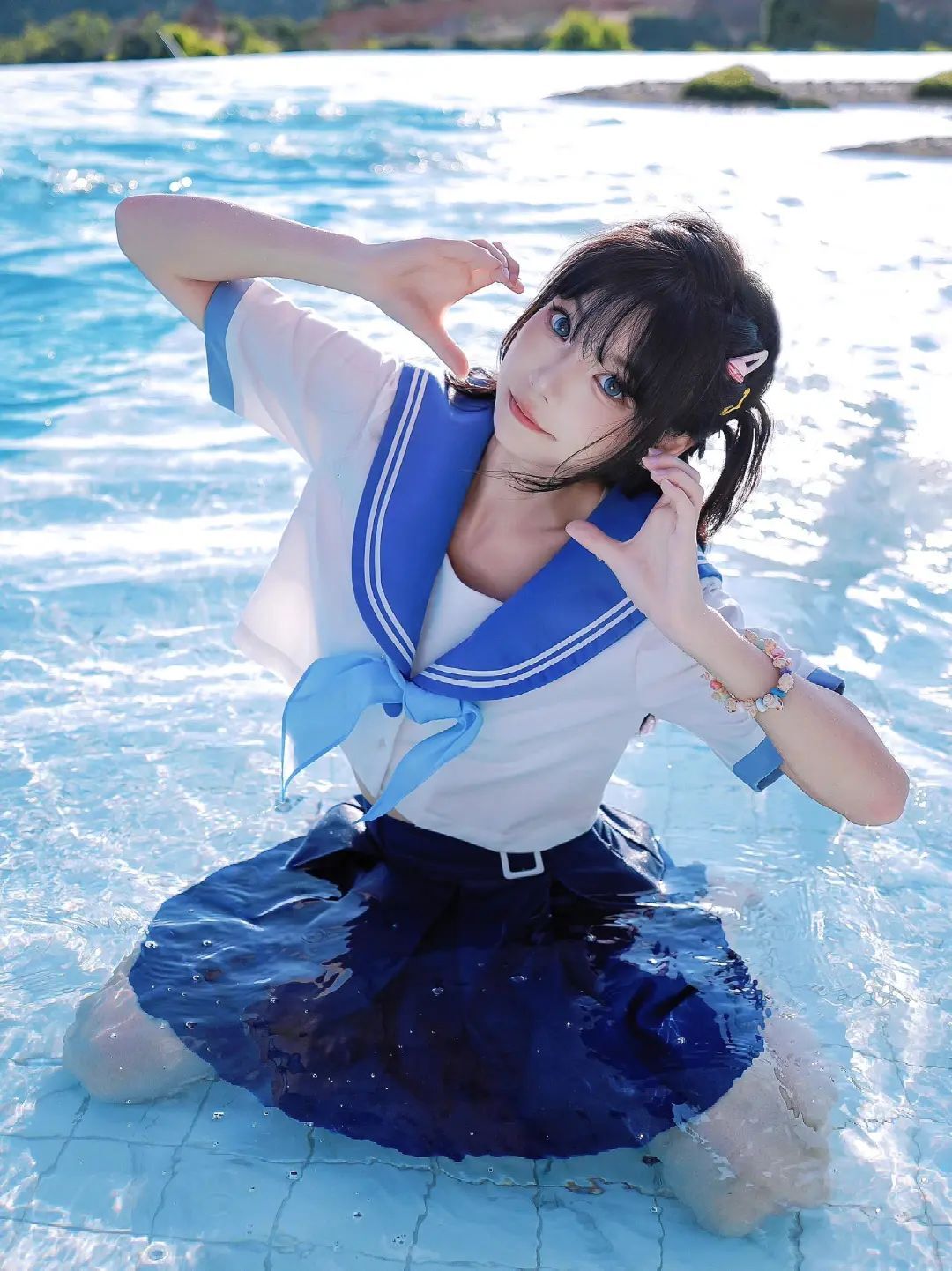 海边泳池JK美足写真