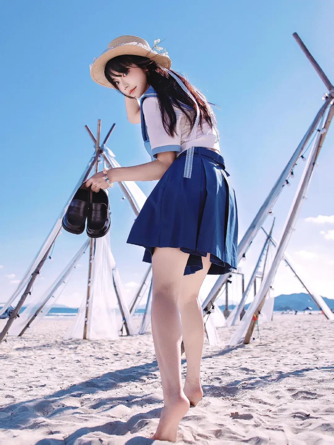 海边泳池JK美足写真