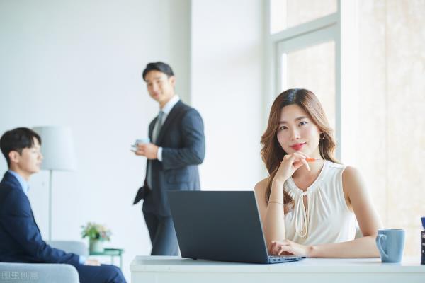 成功男人应该说话有度，职场中说话有度