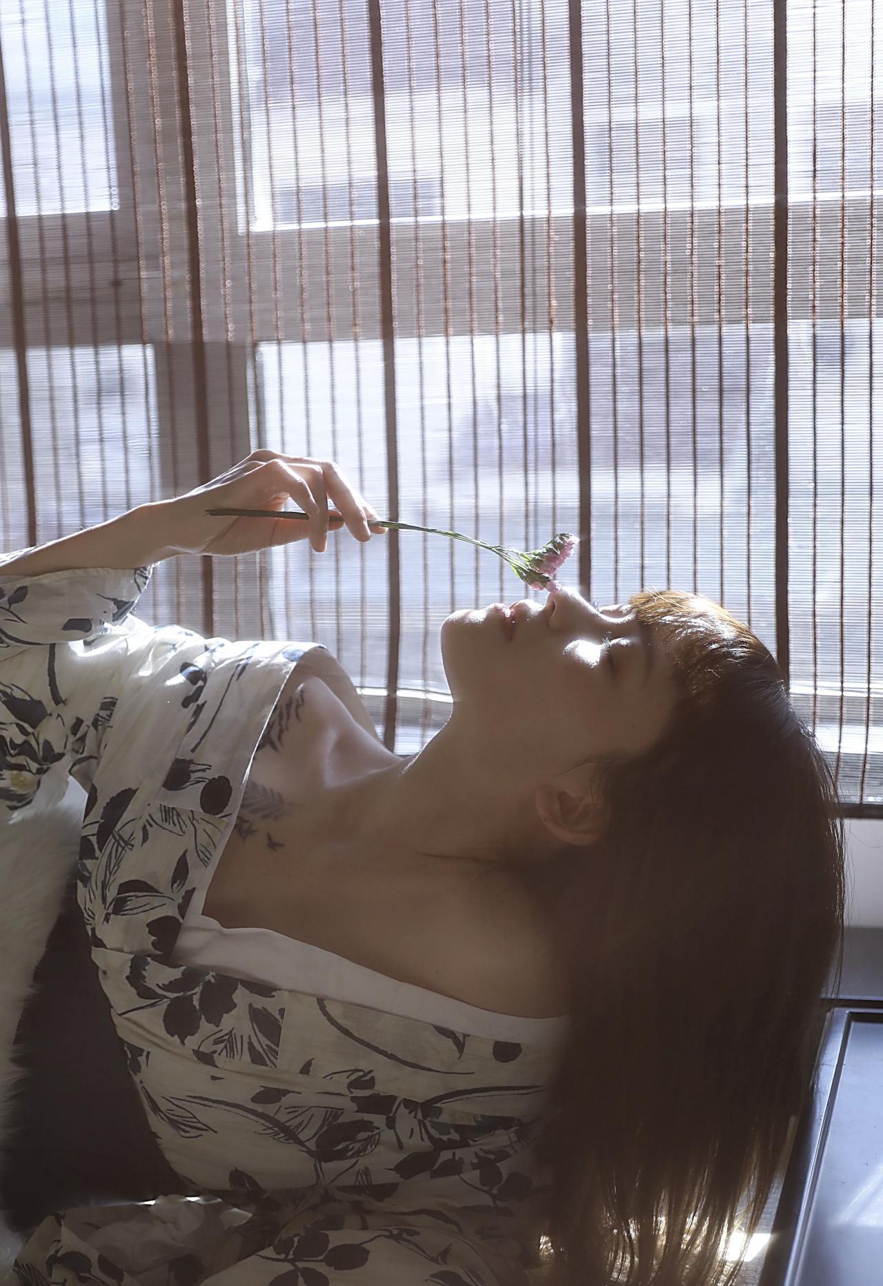 春天又回来啦-唯美女生