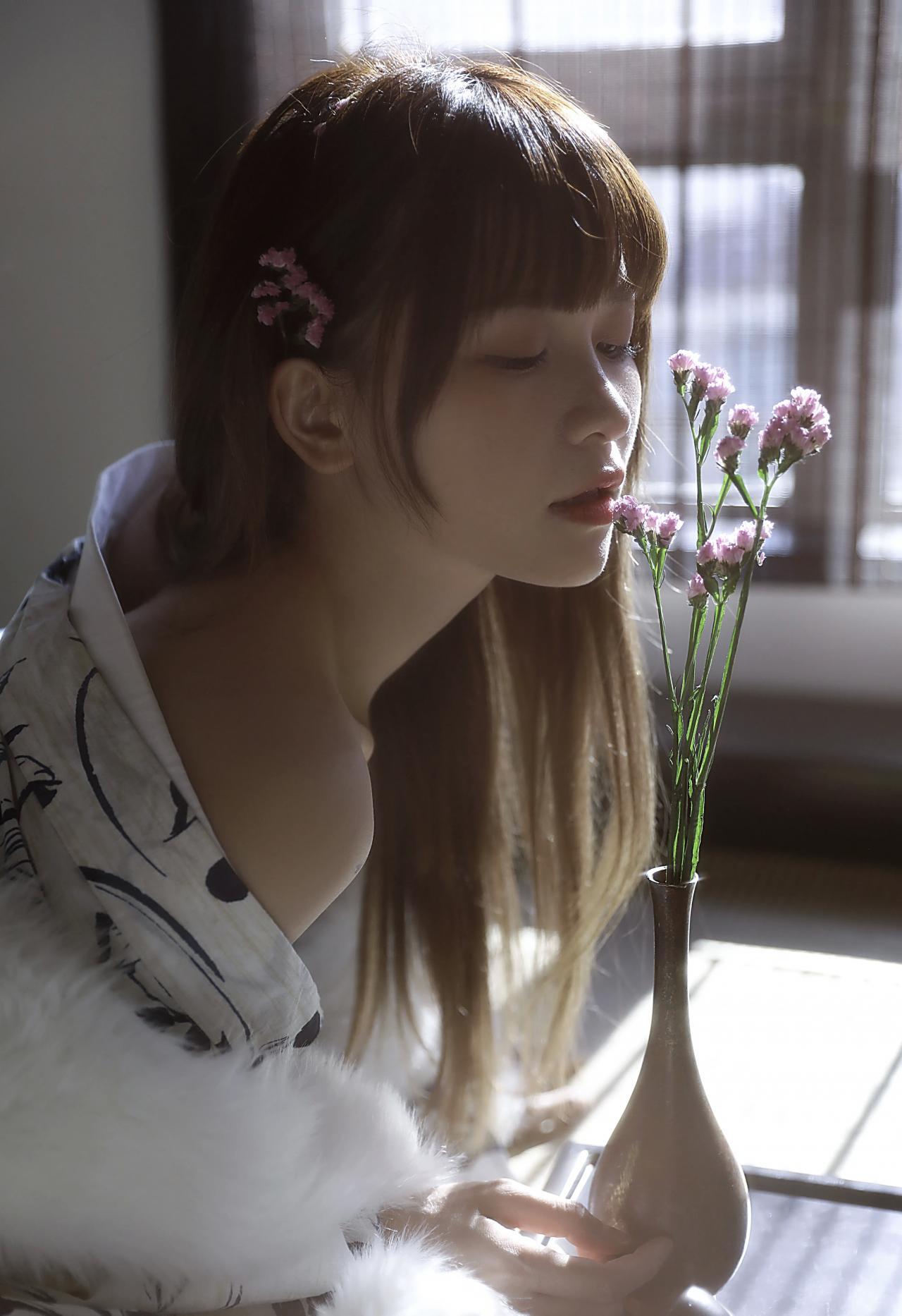 春天又回来啦-唯美女生
