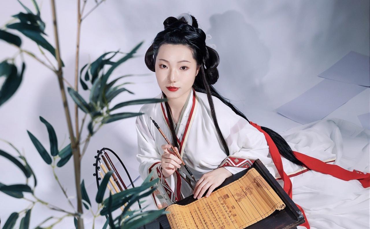 清风明月，皆不如你-唯美女生