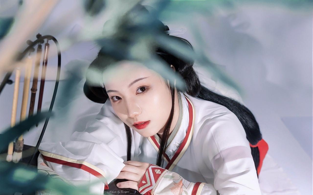 清风明月，皆不如你-唯美女生
