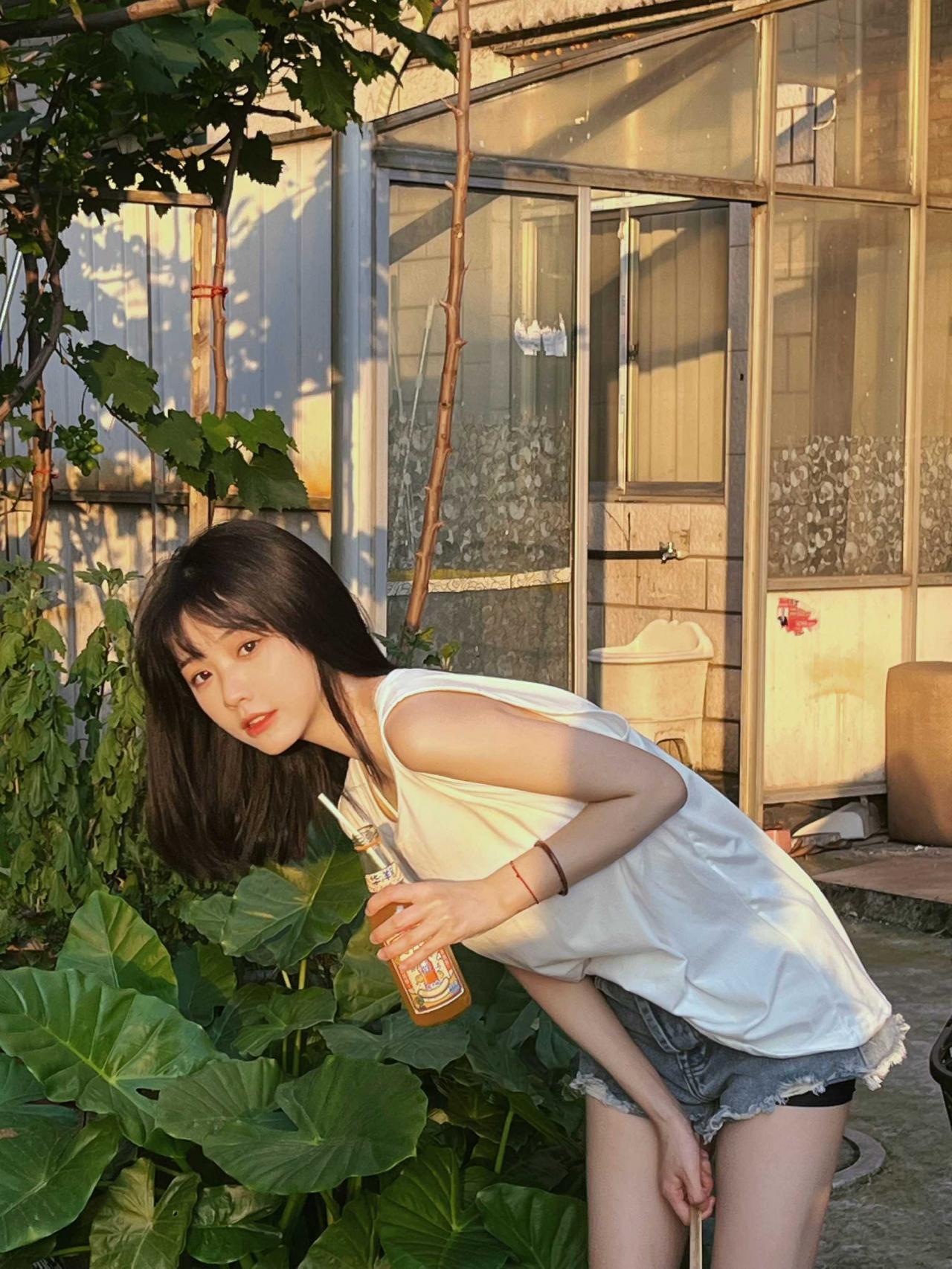 夏天是什么样子-唯美女生