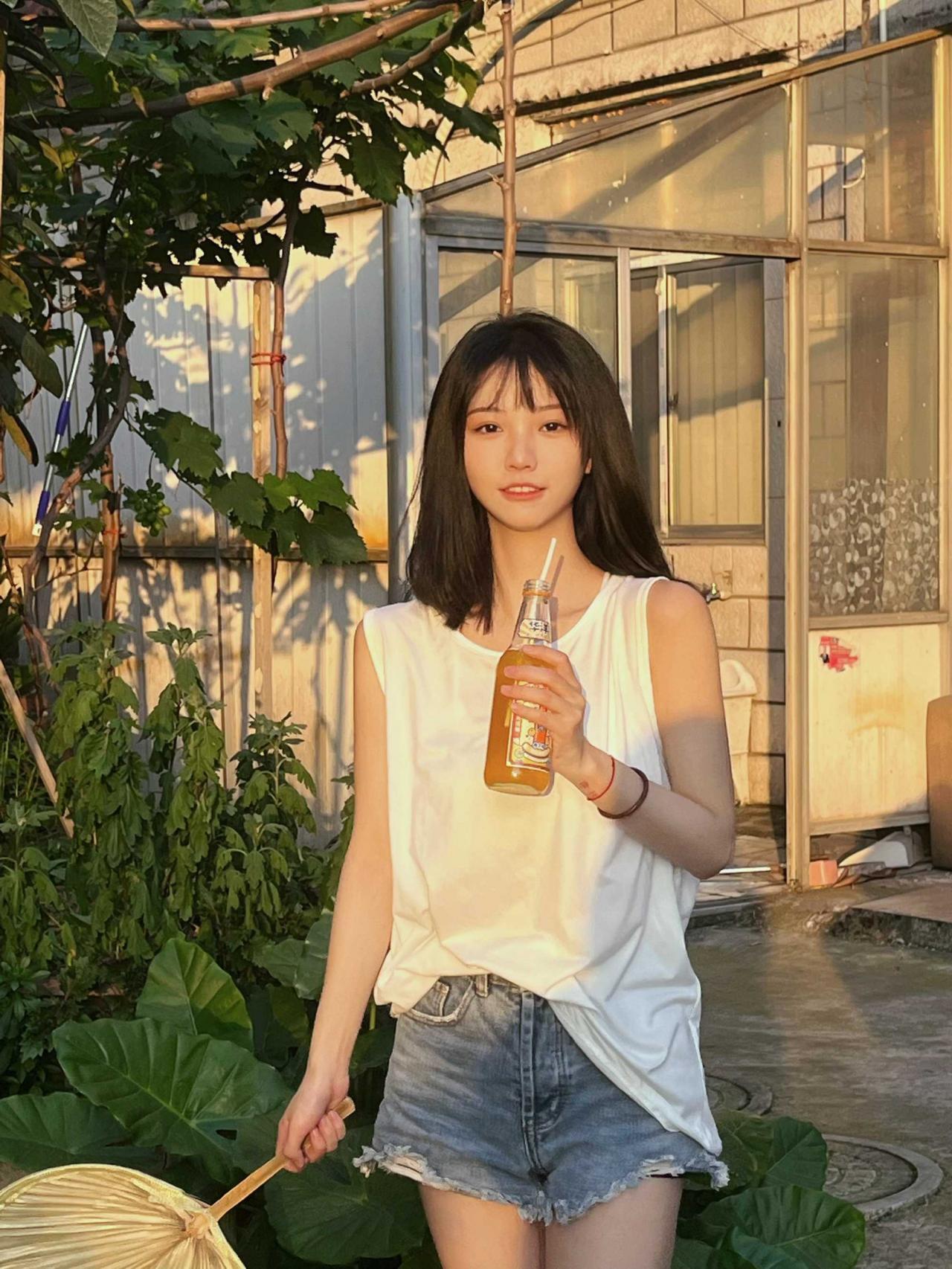 夏天是什么样子-唯美女生