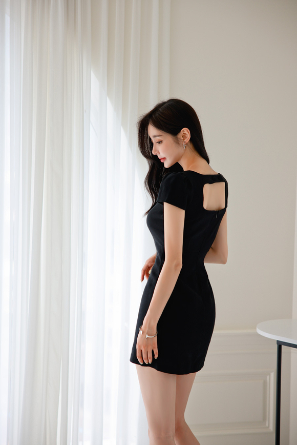 231013_RO更新(勃艮第夜莺纯黑柔情半袖衣裙)