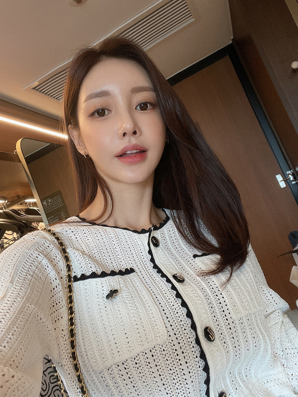 221008_OC更新(轻羽花扇网格密纹文静小开衫)