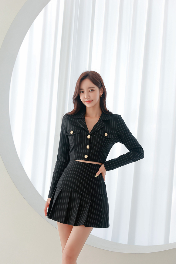 240423_RO更新(爱丁堡黑鸦金扣高腰西装套裙)