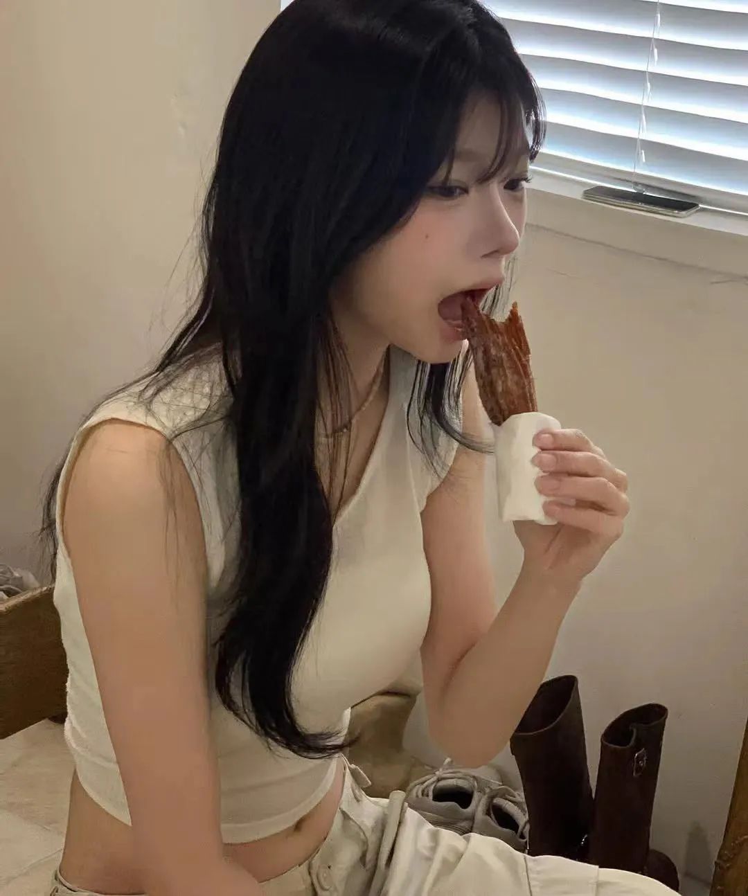 韩国ins博主：leeezwv