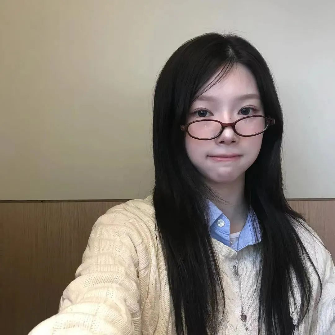 韩国ins博主：leeezwv