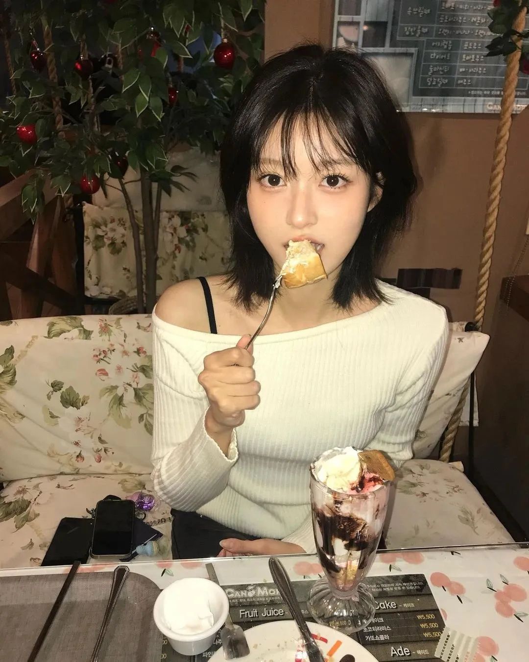 韩国ins博主：vidafeelizz