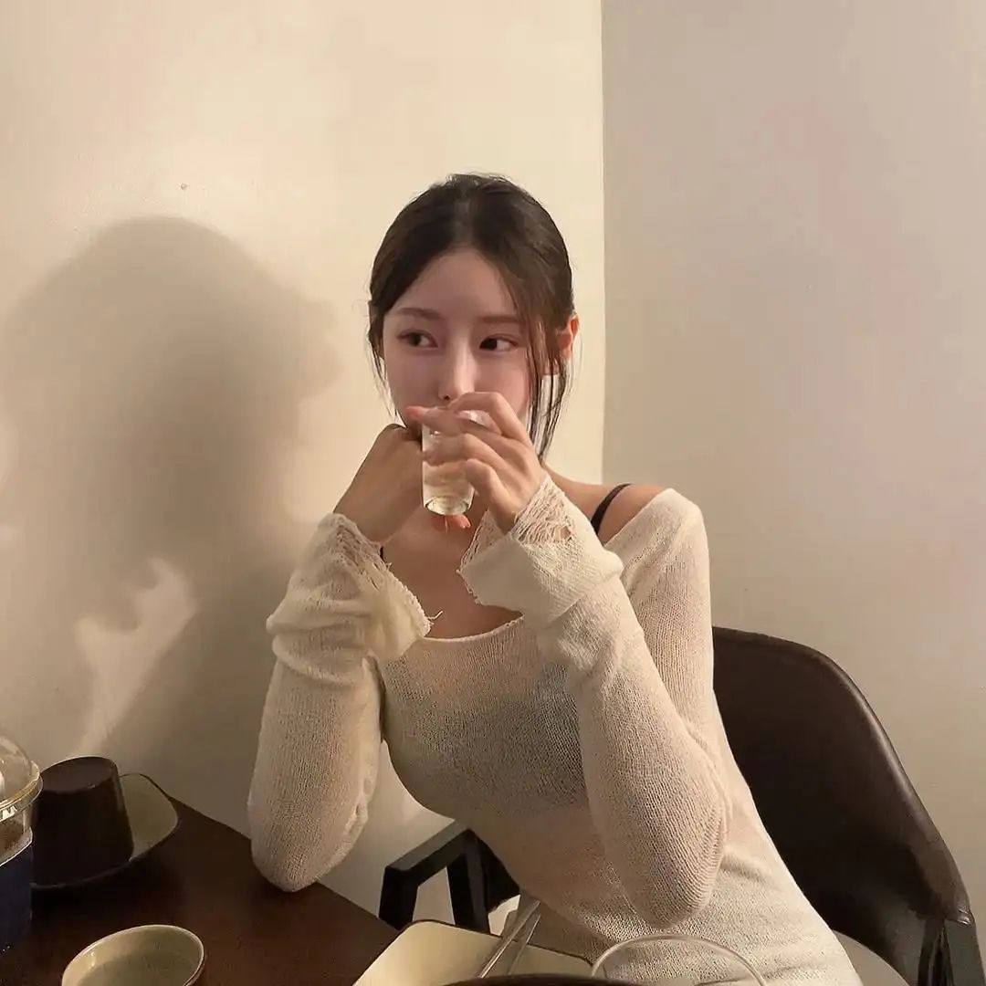 韩国ins博主 : bbos5ng