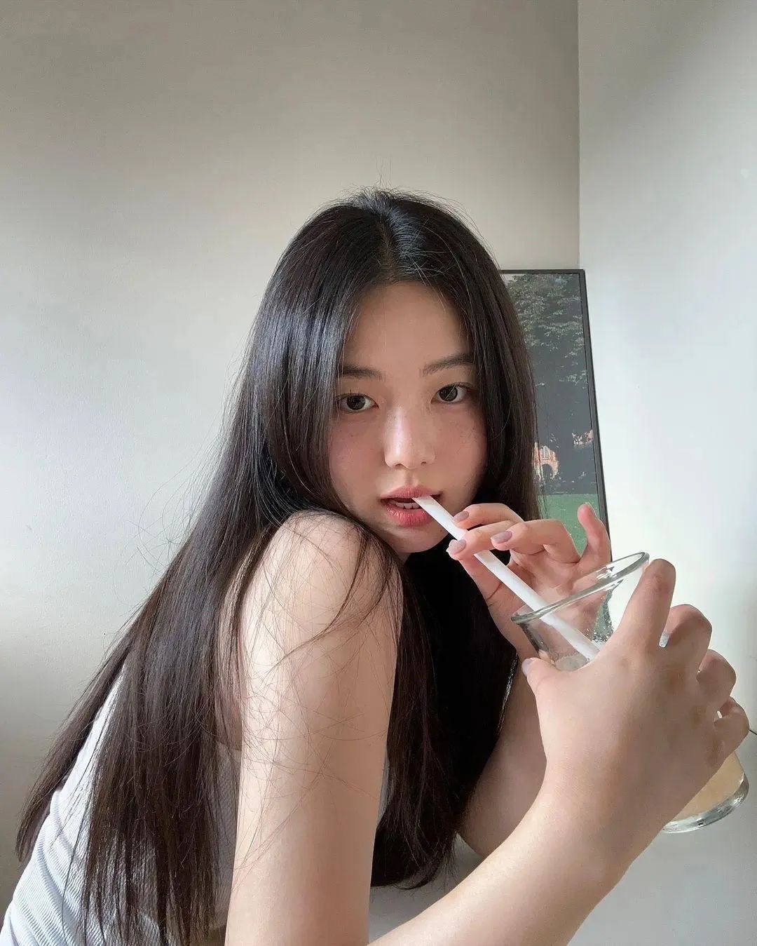 韩国ins博主：nakedsweater