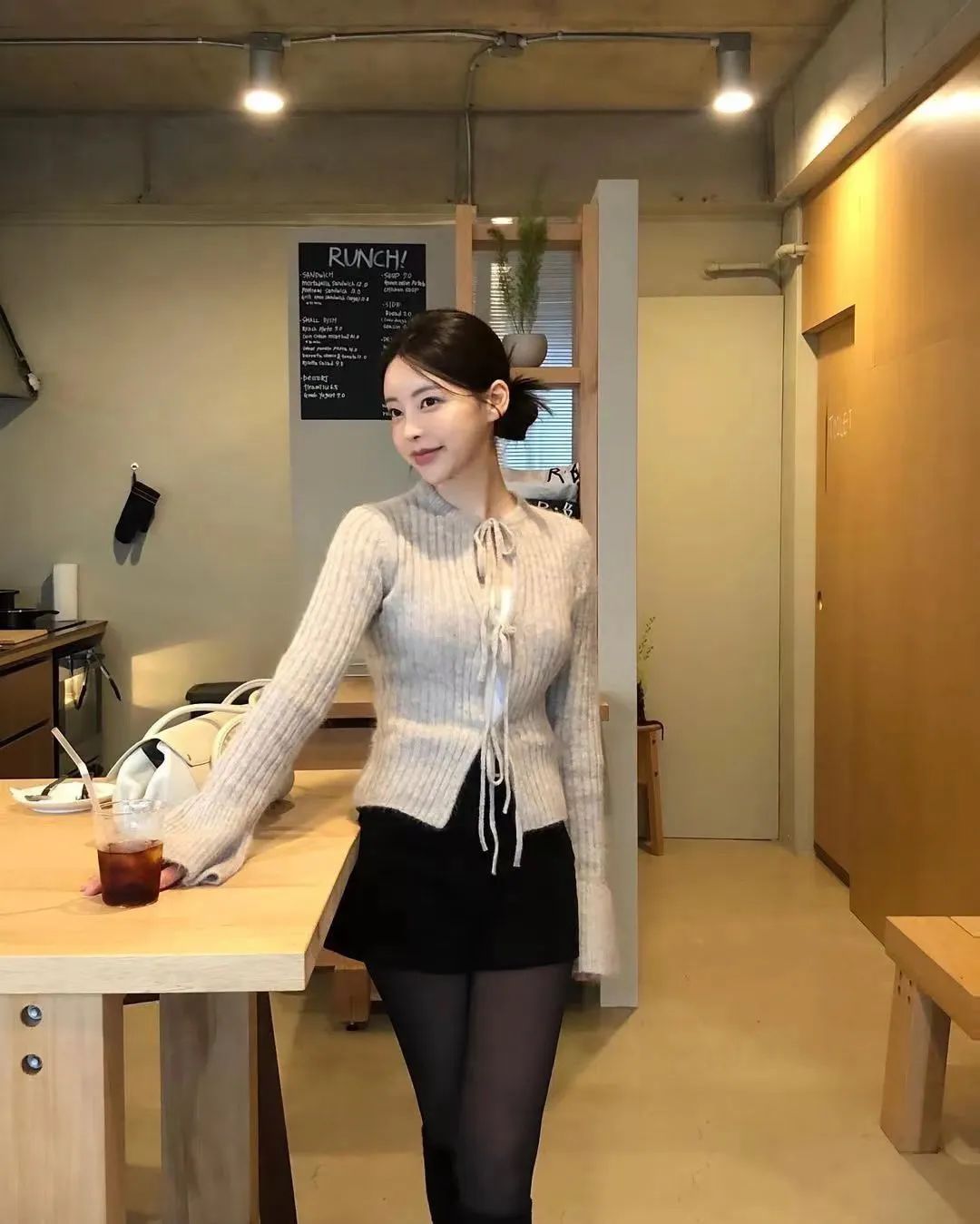 韩国ins博主：yewo3on