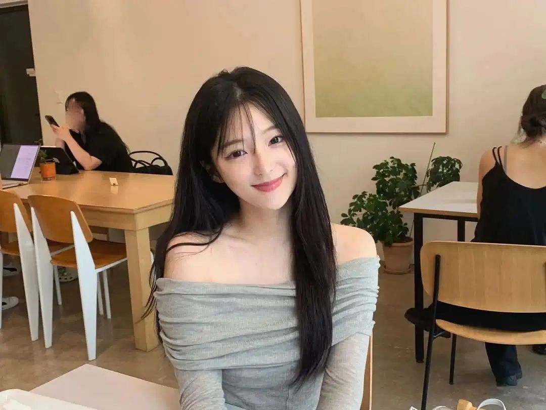 韩国ins博主：ha____y.e
